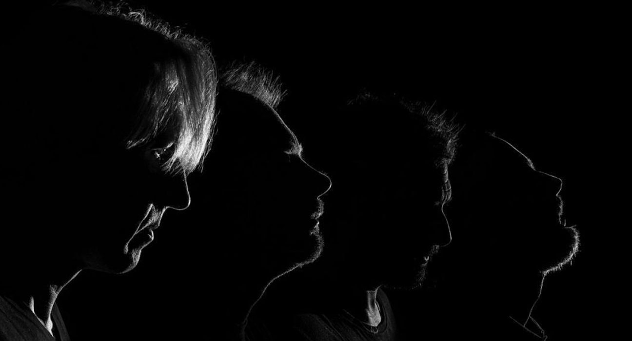 Die Silhouetten der vier Musiker der Magnus Öström Group © Emil Nils Nylander