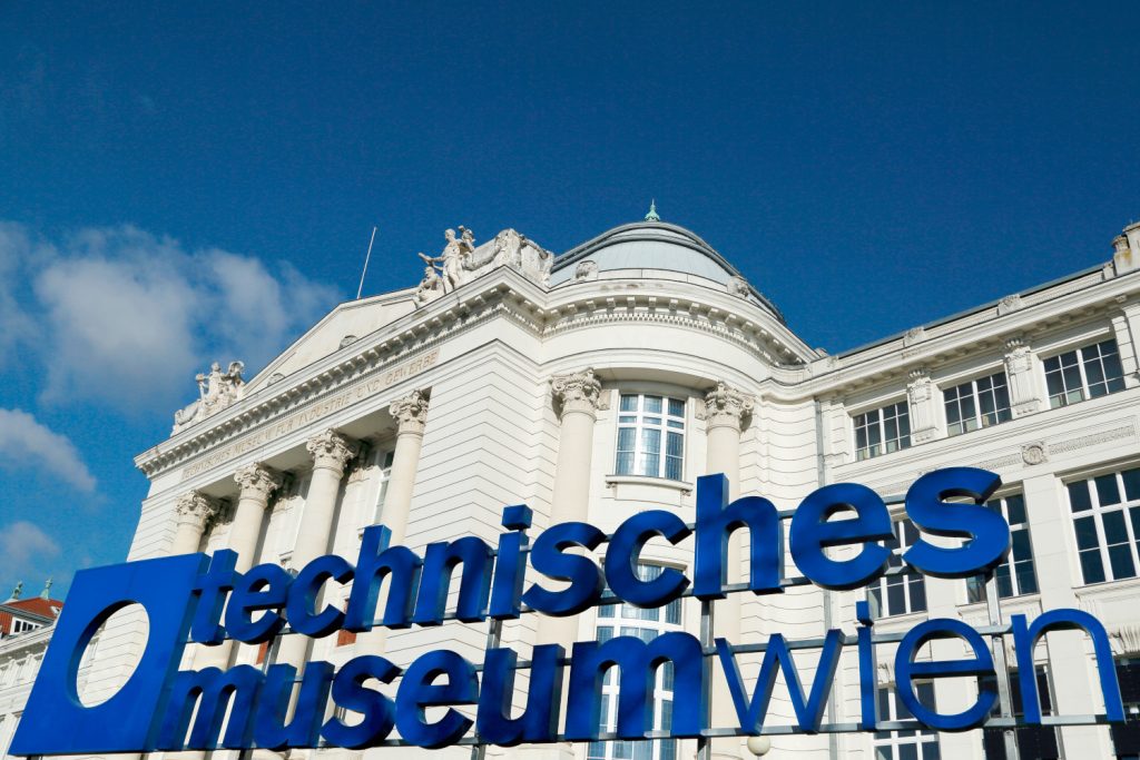 Außenansicht des technischen Museum in Wien