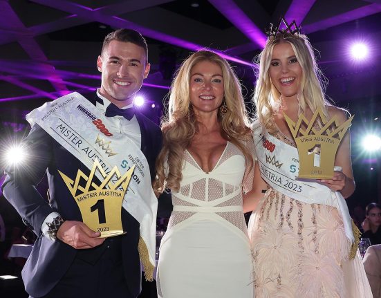 Die Sieger der Wahl zur Miss und zum Mister Austria mit den Veranstaltern