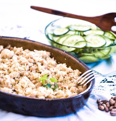 Sterz mit Gurkensalat