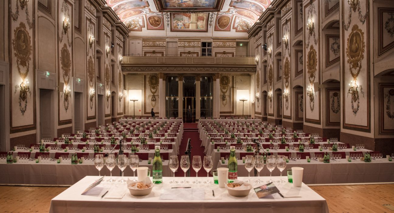 Winetasting im Haydnsaal im Schloss Esterházy